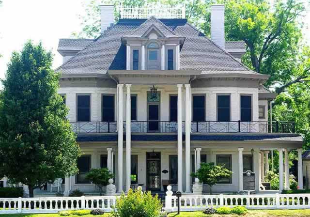 Dr. E. L & Nancy Walker Texas Historic Recorded Landmark Home in Gladewater, Texas