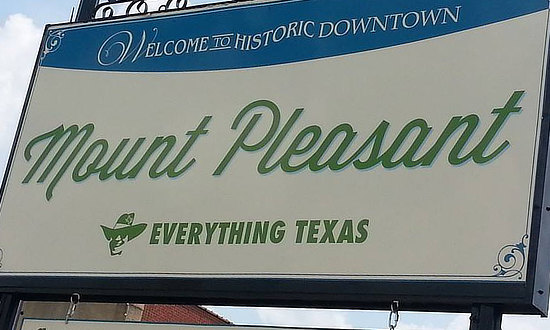 Welcome to historic downtown Mount Pleasant ... Everything Texas!