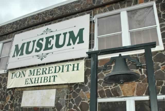 Museum featuring the Don Meredith Exhibit in downtown Mount Vernon, Texas