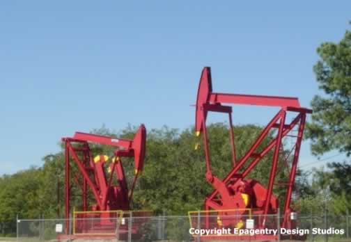 Producing oil well near Van in East Texas, Van Zandt County