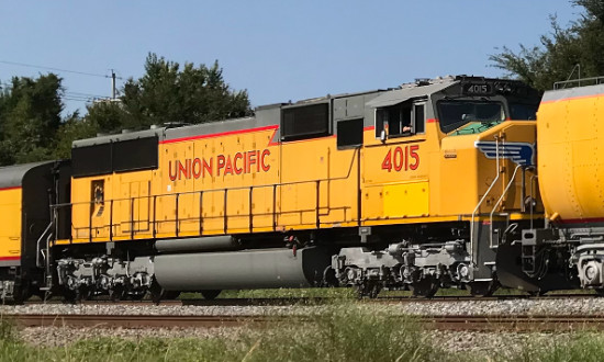 The "helper" engine ... Union Pacific 4015 EMD SD70M