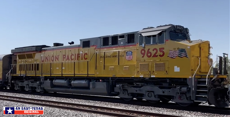 Union Pacific Engine 9625 helper ... backup power and dynamic braking